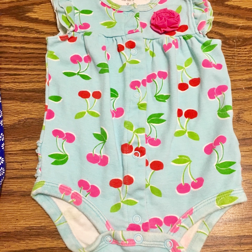 (3) Rompers - Picture 2 of 7